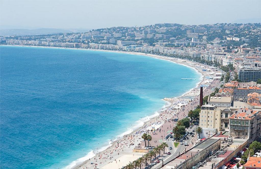 Appartement Centre - With Balcony And Stunning Sea View!