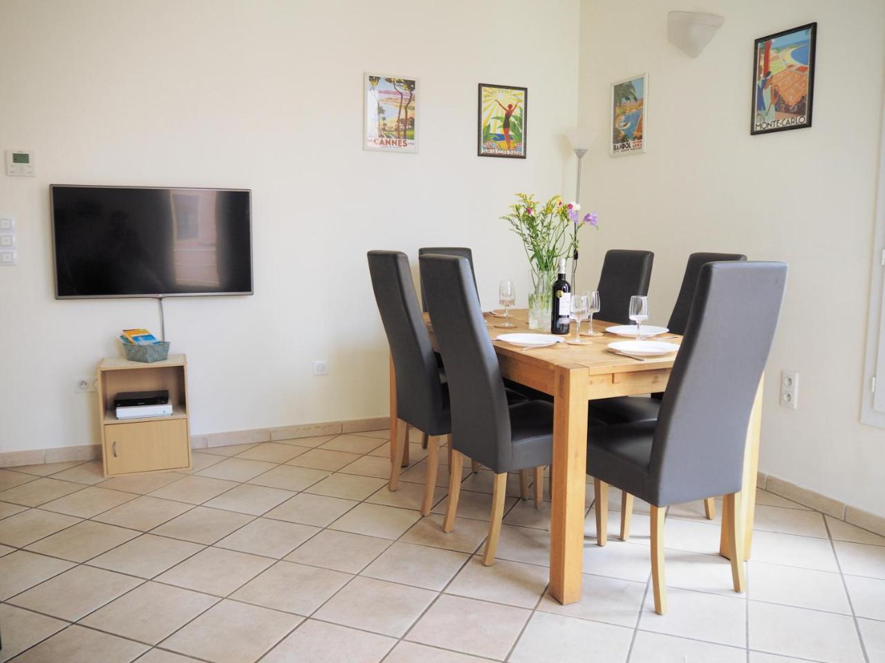 Centre - With Balcony And Stunning Sea View! Appartement *