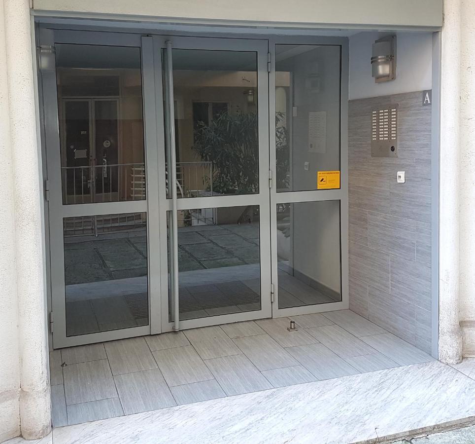 Centre - With Balcony And Stunning Sea View! Niza